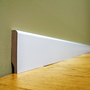 Batiscopa in legno riv bianco 12x90x2200